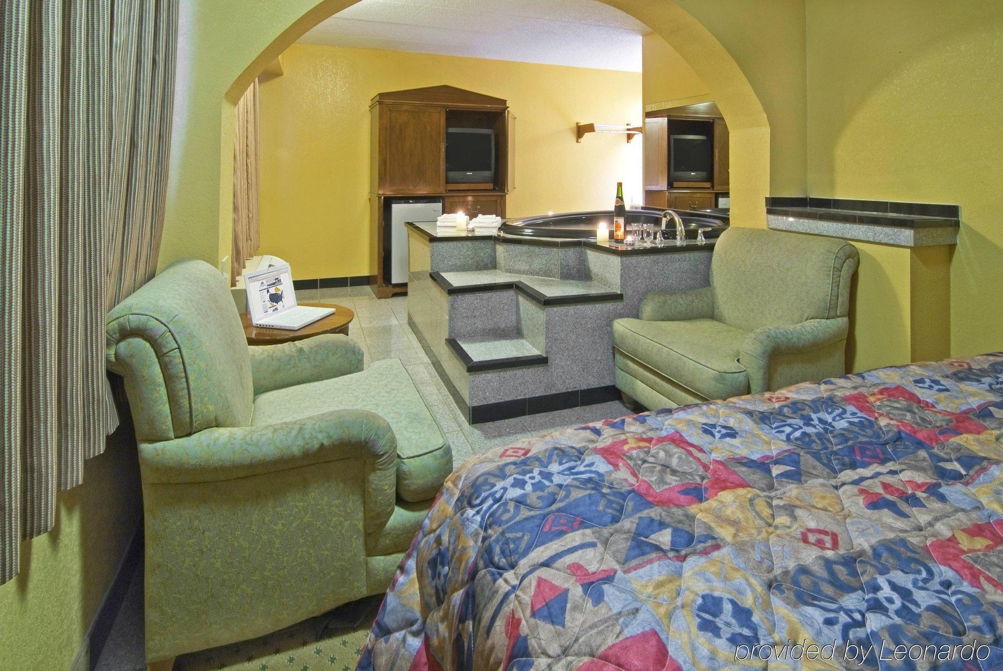 Americas Best Value Inn And Suites Little Rock Bilik gambar